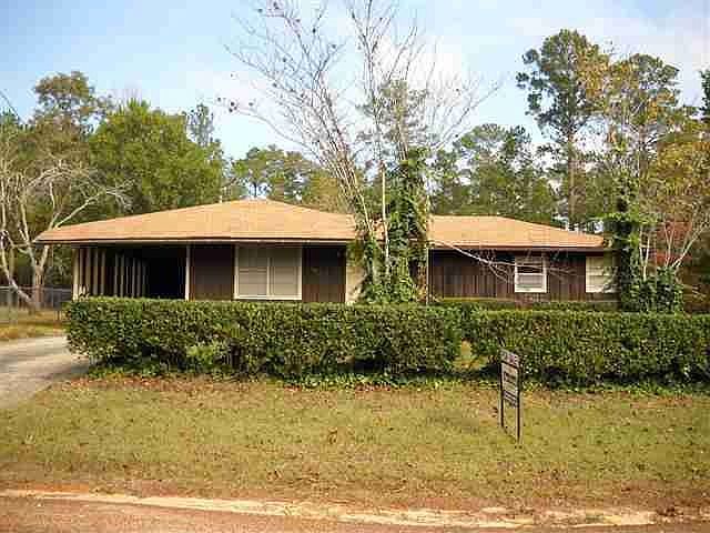 1st image of 174 Sir Pellias Dr