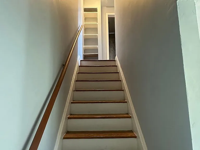 Spacious 2 Bedroom Apartment For Rent Now In Tonawanda — Photo 8