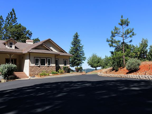 Top of Eagle Ridge VIEWS!