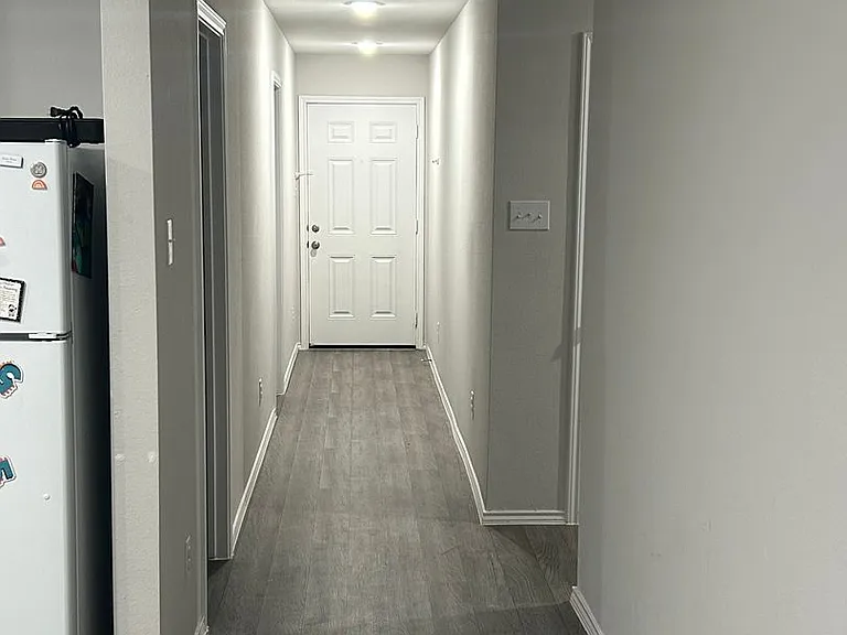 602 Clear Creek Ct — Photo 8