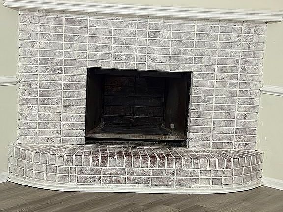 2nd image of 126 Oakmont Dr APT 11