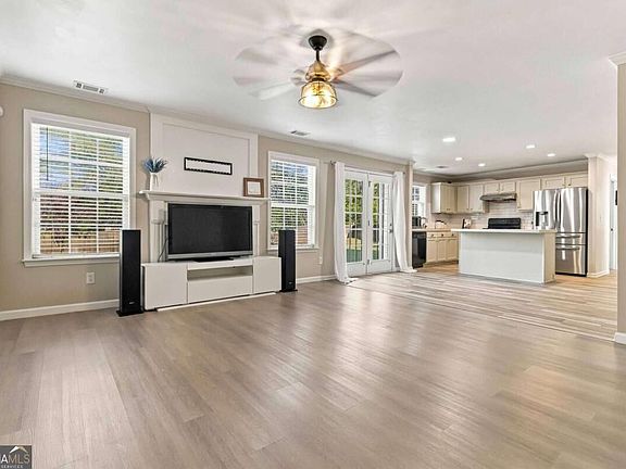 2nd image of 1220 Skylar Ridge Cir