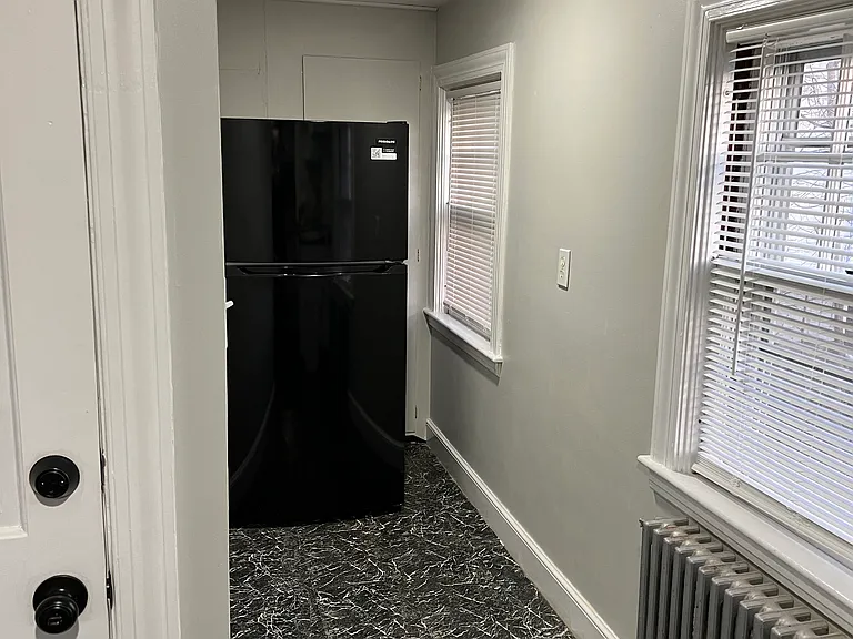 15 Centre St #2 — Photo 2