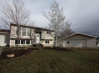 12027 E Railroad Cir, Spokane, WA 99206