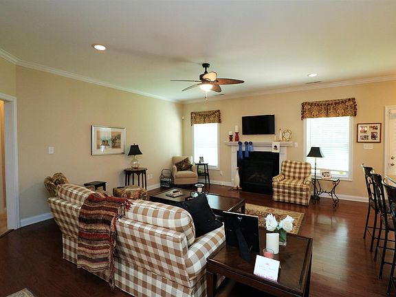 3rd image of 2753 Kearney Creek Ln