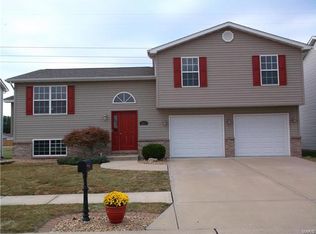 2209 Hunters Point Dr, Granite City, IL 62040