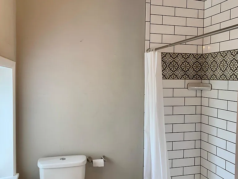 905 N Duke St — Photo 20