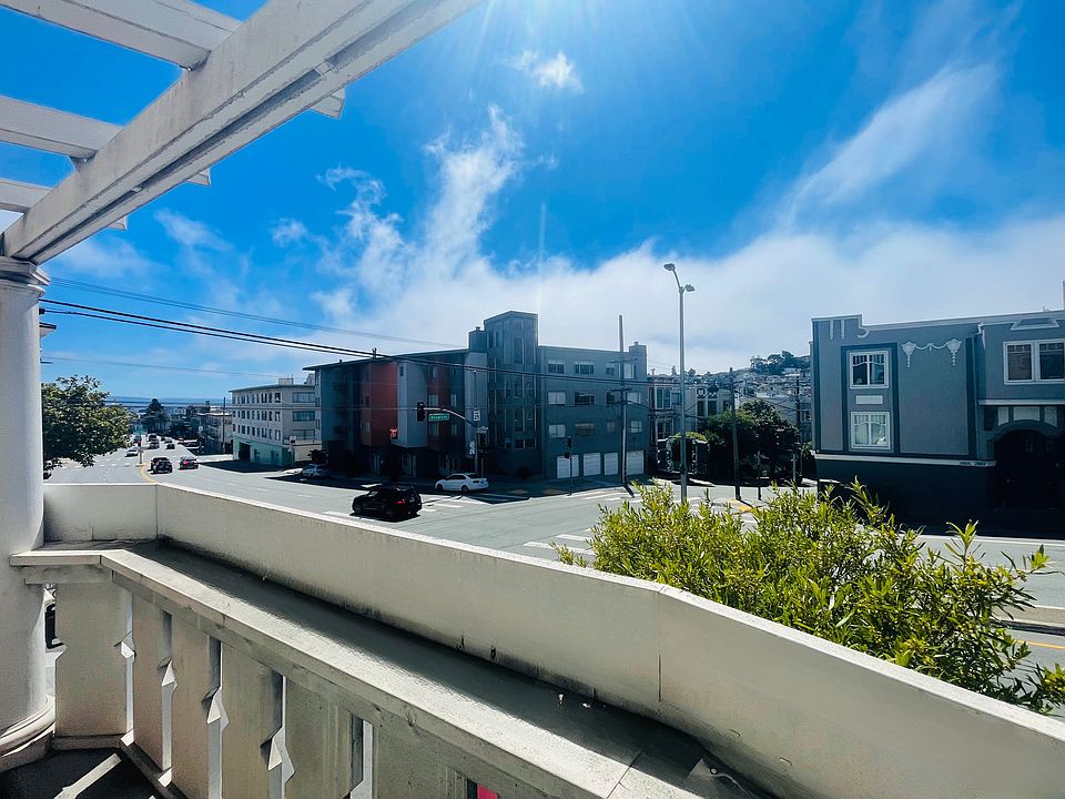 1st image of 2810 Market St