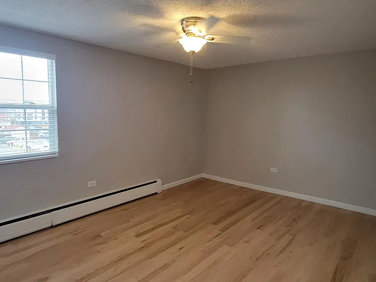 140 S Ogden St — Photo 49
