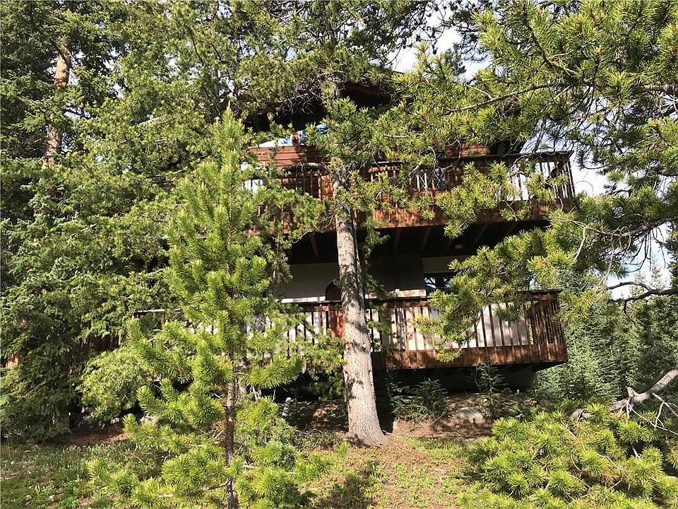 2nd image of 48 Gregory Cir