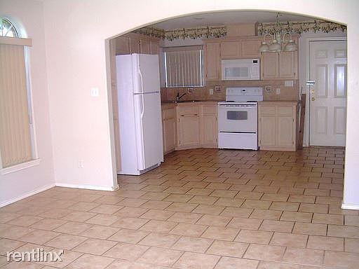 5th image of 1716 Agua Fina APT 4