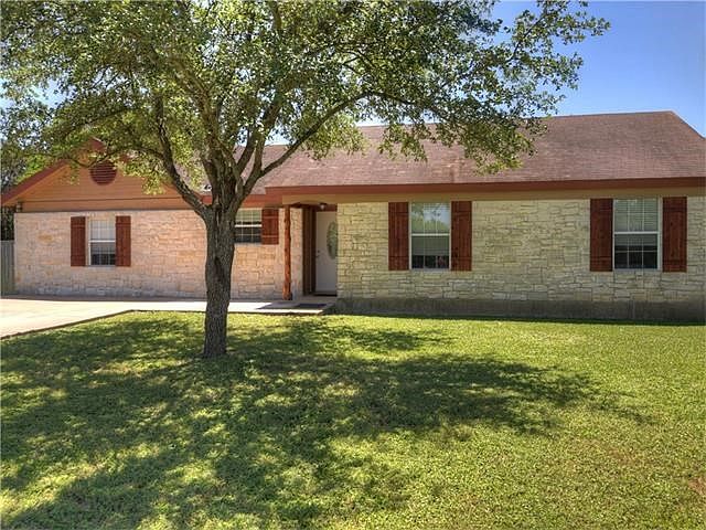 1st image of 300 Paloma Cir