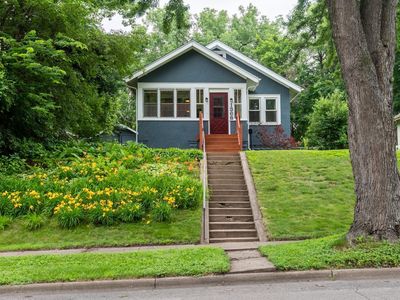 1368 Pacific St, Saint Paul, MN, 55106