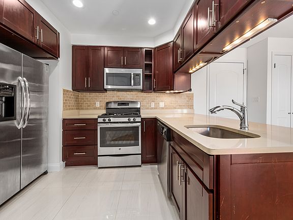 3rd image of 456 W 167th St APT 7A