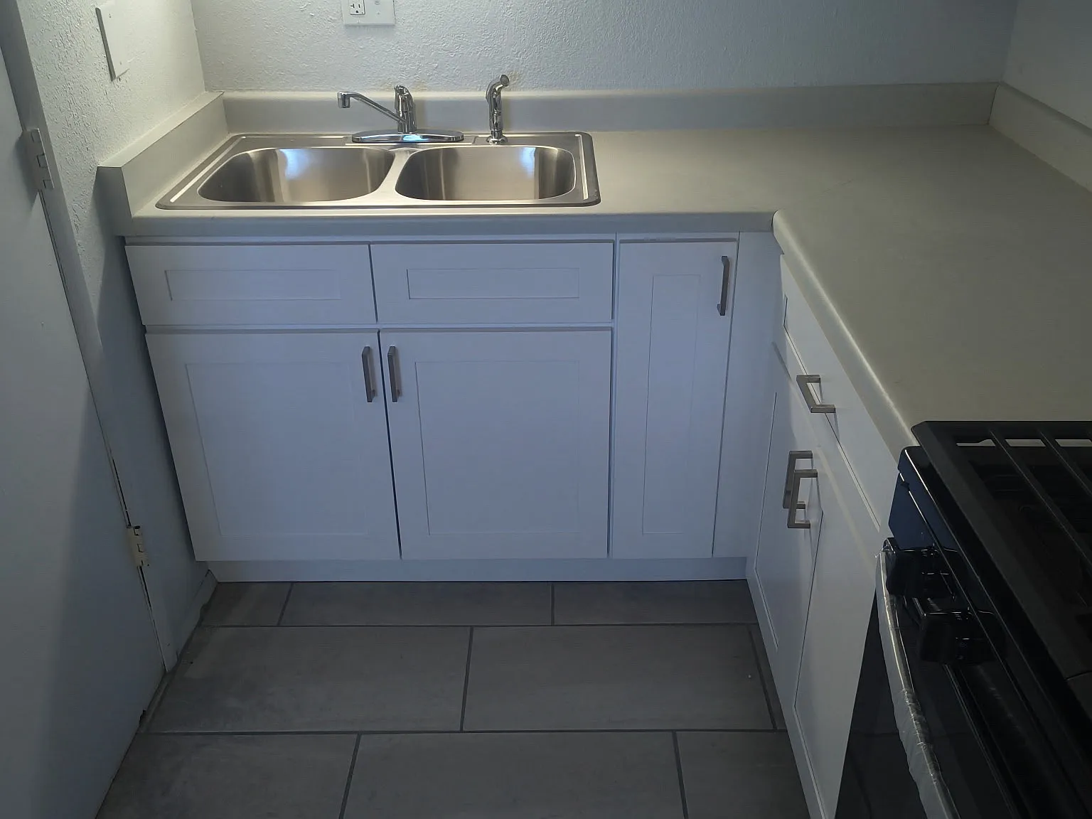 2 bed, 900 sqft, $800 — Photo 2