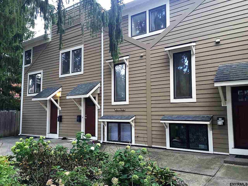 1st image of 28 White St
