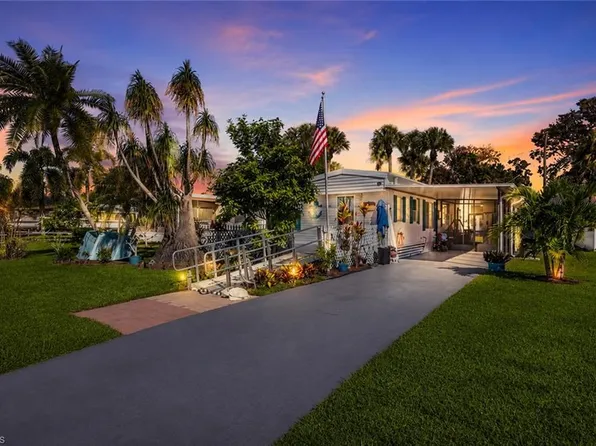 20 Derhenson DR, NAPLES, FL 34114