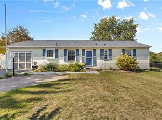 28 Campfire Rd S, Henrietta, NY 14467