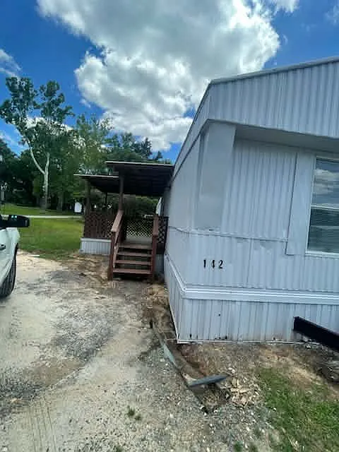2 bed, 1.0 bath, $600 — Photo 2