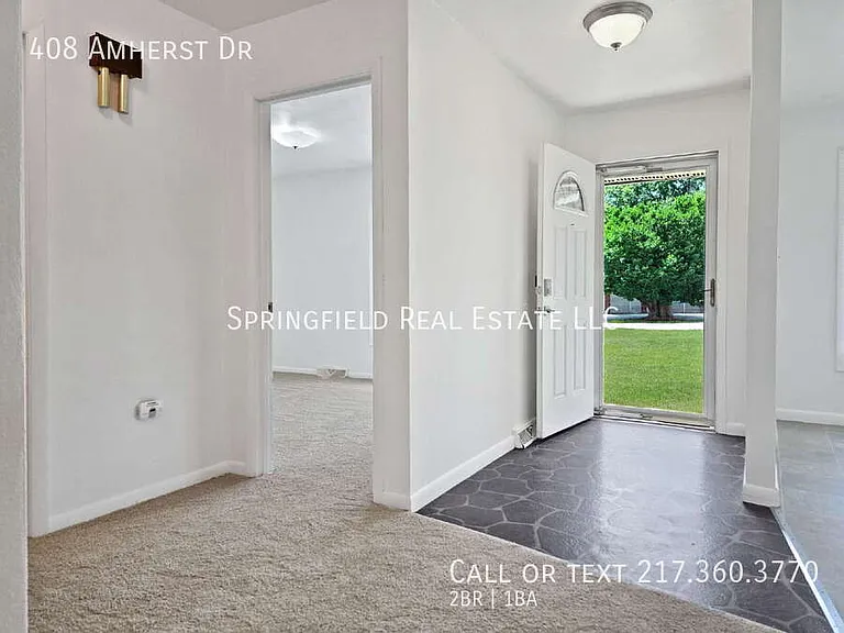 408 Amherst Dr — Photo 6