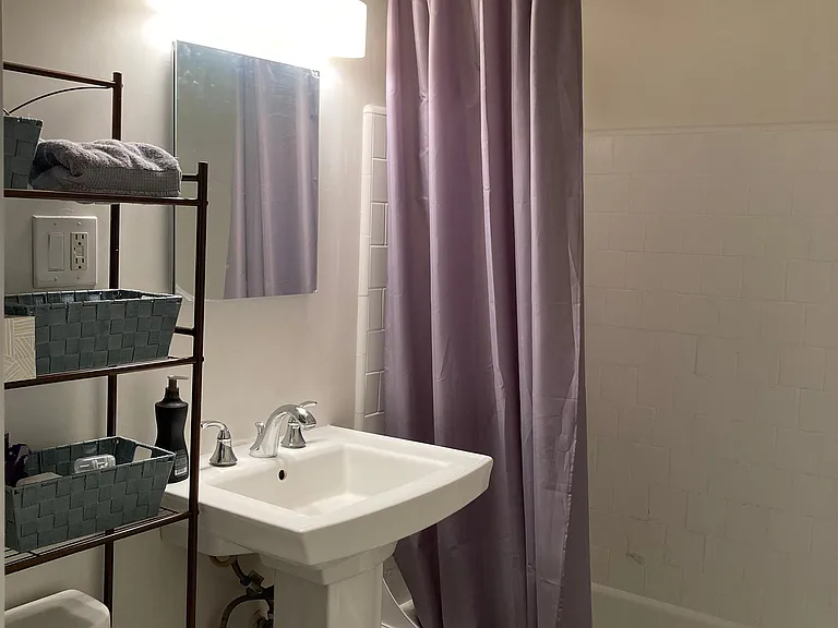 1330 Wilder Ave #207 — Photo 5