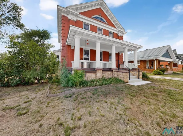 1031 6th St, Las Vegas, NM 87701