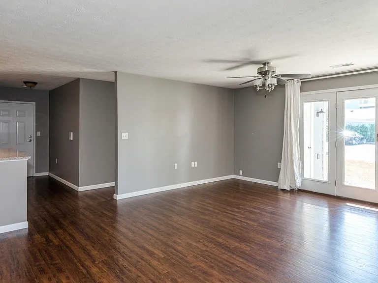 3048 Westminster Dr #101 — Photo 10