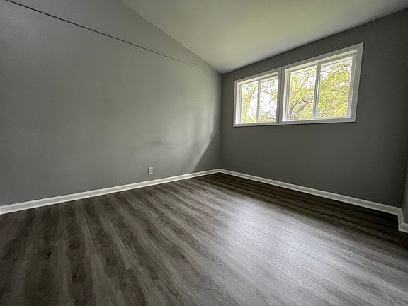 5th image of 150 Wilson Pl