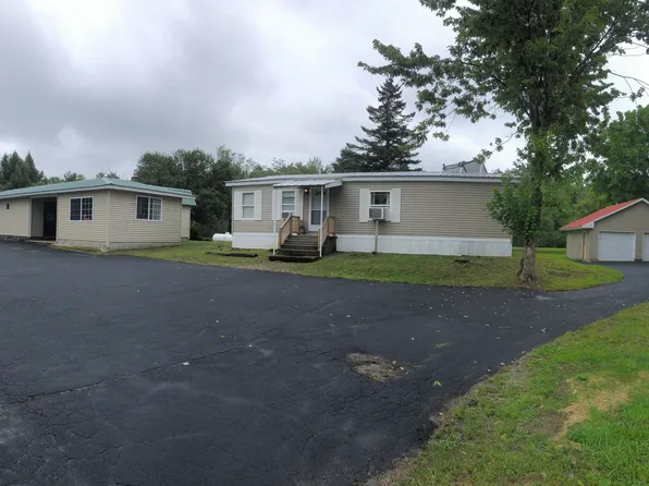 1205 State HWY 30, Mayfield, NY 12117