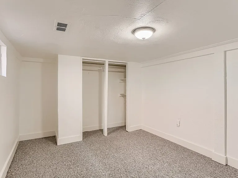 445 N Washington St — Photo 13
