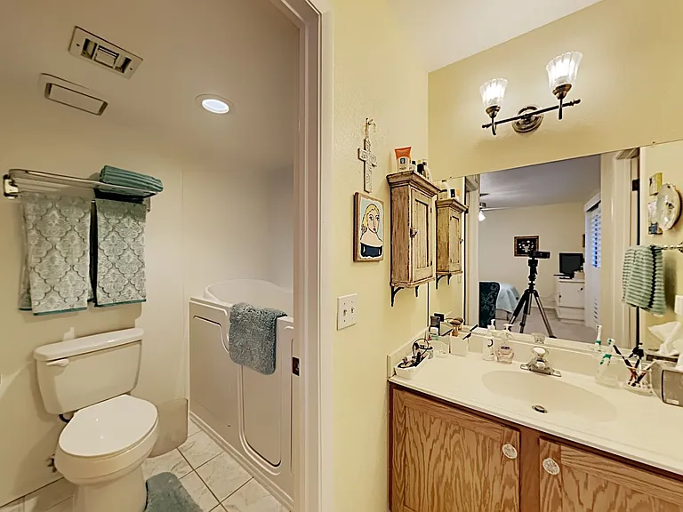 1806 Swanson Ave #202 — Photo 13
