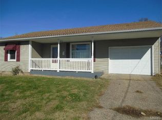 14 Wauneta Pl, Hannibal, MO 63401