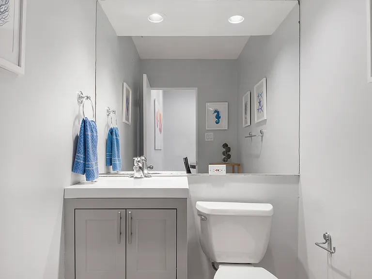 419 W Oakdale Ave #CH — Photo 13