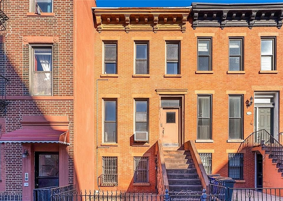 1st image of 225 18th St