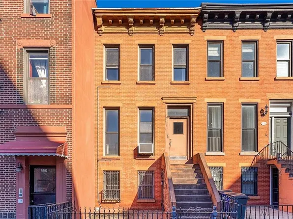 225 18th St, Brooklyn, NY 11215