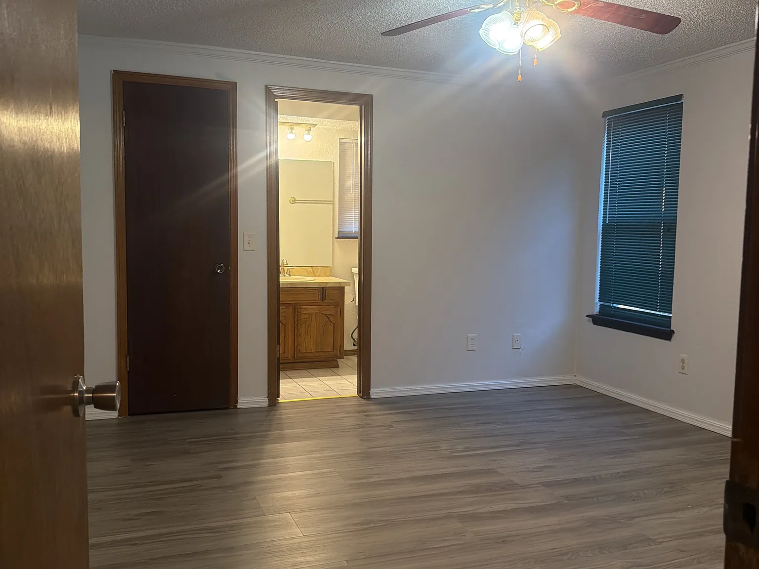 3 bed, 1210 sqft, $1,480 — Photo 4