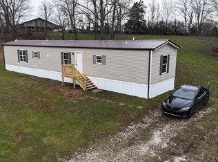 2786 Highway 2027, Campton, KY 41301