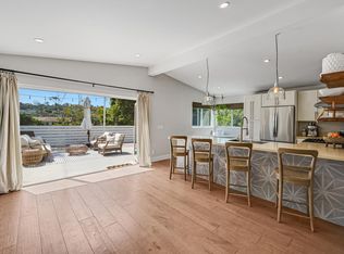 911 Highland Dr, Solana Beach, CA 92075