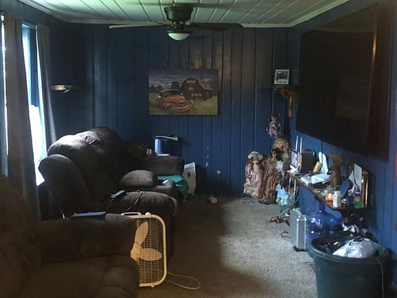 5th image of 1612 Main St