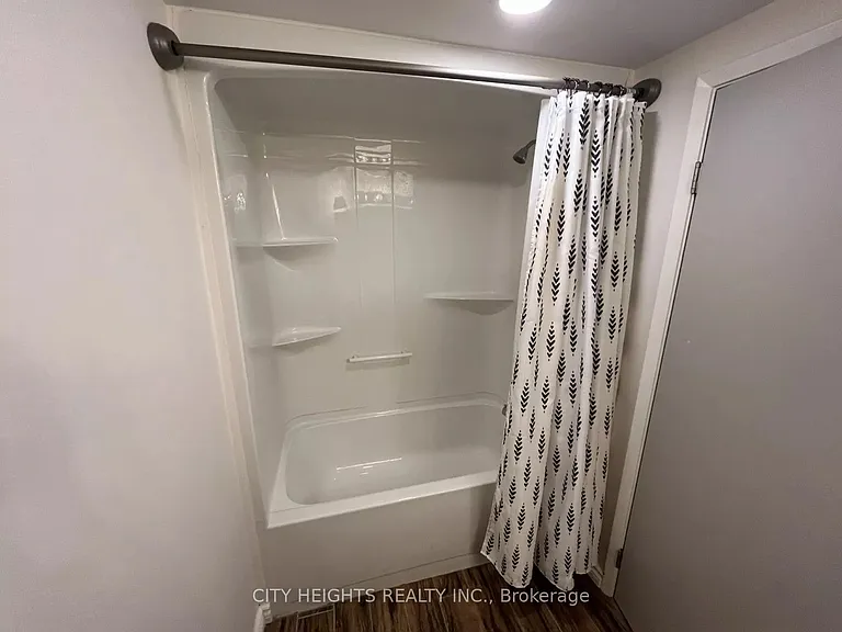 94 Reed Dr — Photo 4