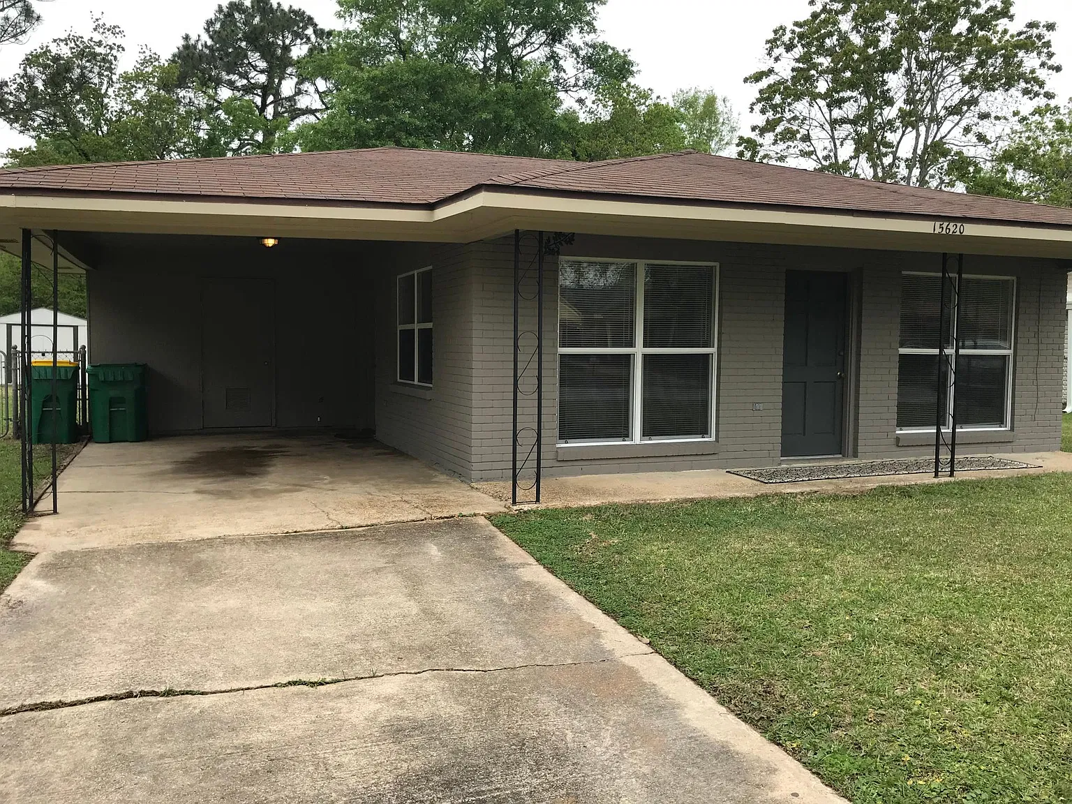 3 bed, 1100 sqft, $1,625 — Photo 2