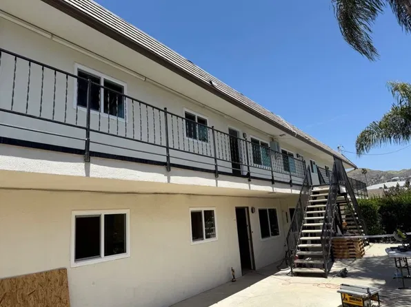 1881 Ocean Ave #1, Ventura, CA 93001