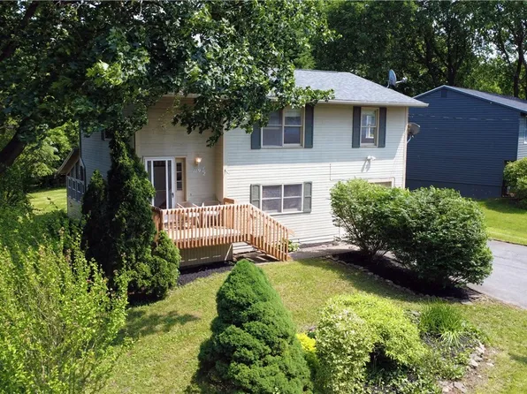 119 1/2 Dewey Ave, Fayetteville, NY 13066