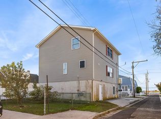 724 Warrena Rd, Atlantic City, NJ 08401