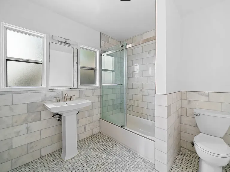 650 Park Ave #650 — Photo 4