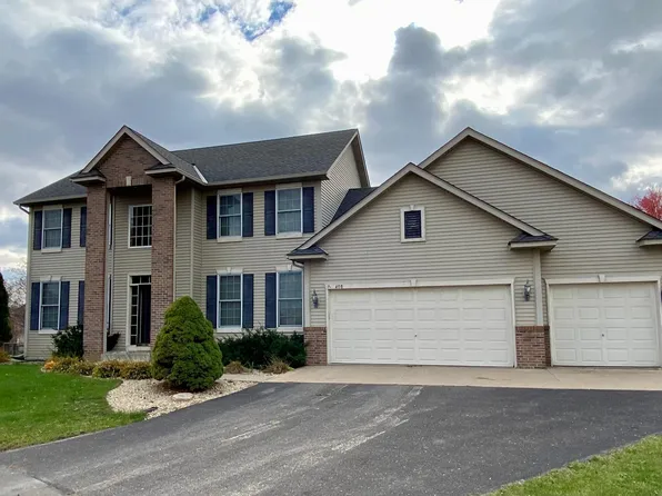 408 Wolfcreek Cir, Roberts, WI 54023
