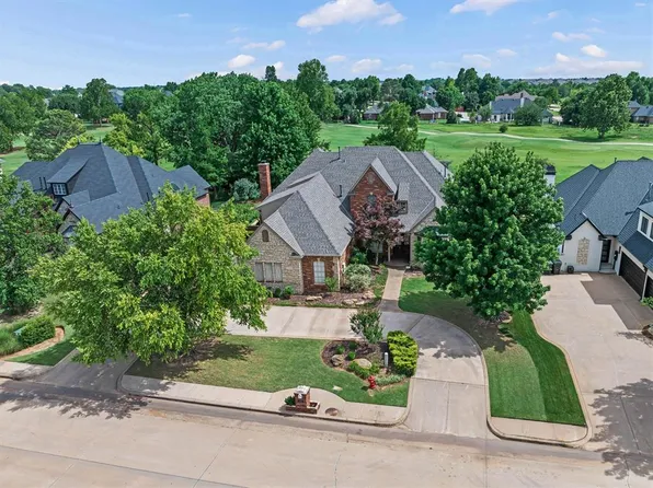 400 Heritage Blvd, Edmond, OK 73003