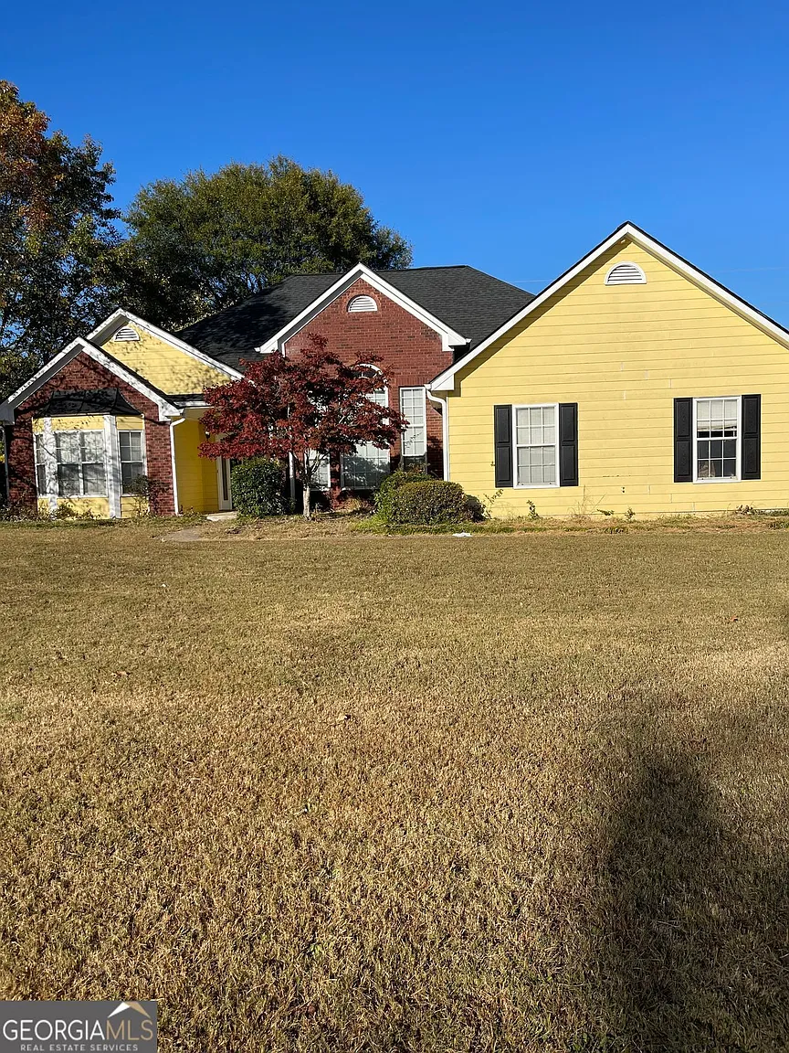 2040 Graybrook Dr photo 1