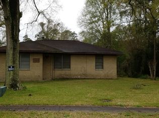 4453 Woodlawn Ave, Beaumont, TX 77703