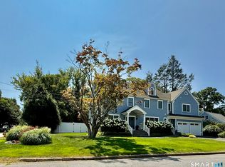 11 Tuckahoe Lane, Fairfield, CT 06824